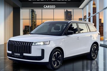 5 Premium | Khaki White & Carbon Black Roof